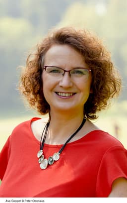 Portrait (Download): Ava Cooper